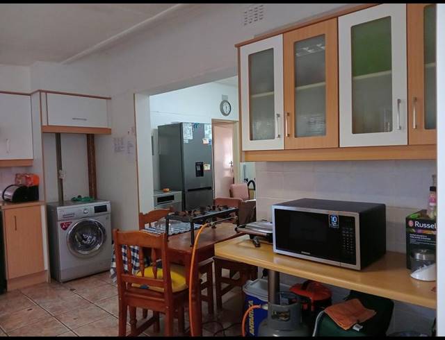 3 BEDROOM HOUSE FOR SALE IN VANDERBIJLPARK CE 2..